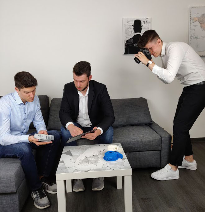 3Dee content manager