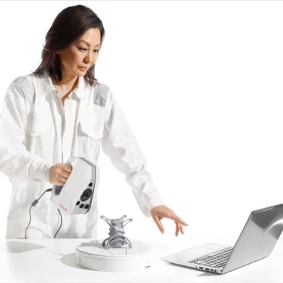 Scan ohne Marker mit dem Artec Spider 2 3D-Scanner Scan ohne Marker mit dem Artec Spider 2 3D-Scanner